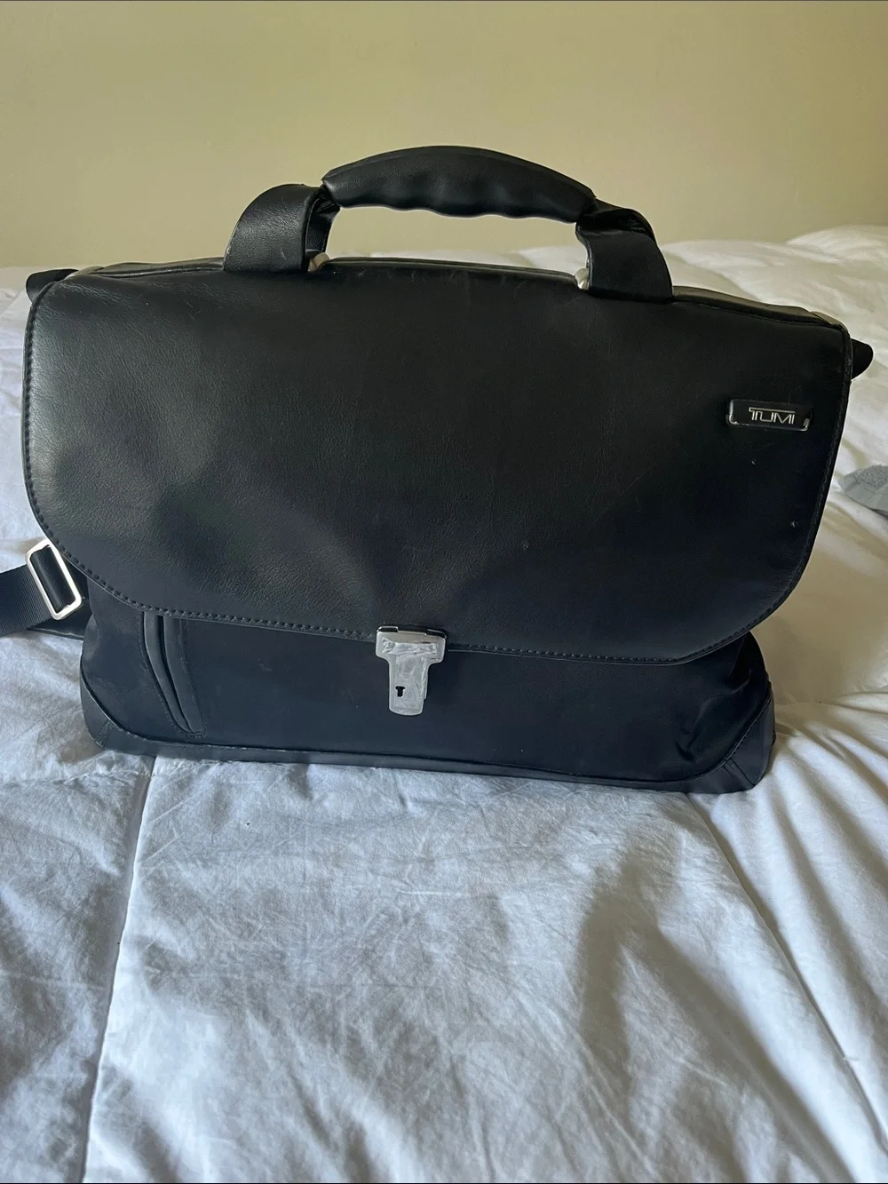 Tumi Formula T Coupe Slim Locking Brief (Model 2940DF)